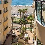 Cozy 2-bedroom Beachfront Retreat In Appartement
