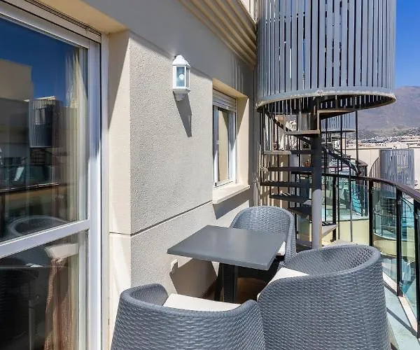 Cozy 2-bedroom Beachfront Retreat In * Estepona